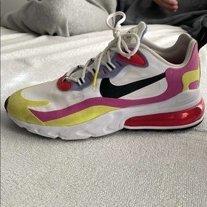 Nike 270 reacts